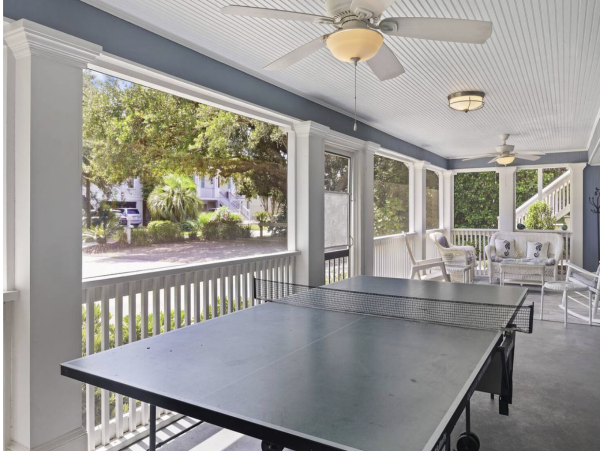 Classic Isle of Palms Bungalow 2 blocks to the beach with private pool